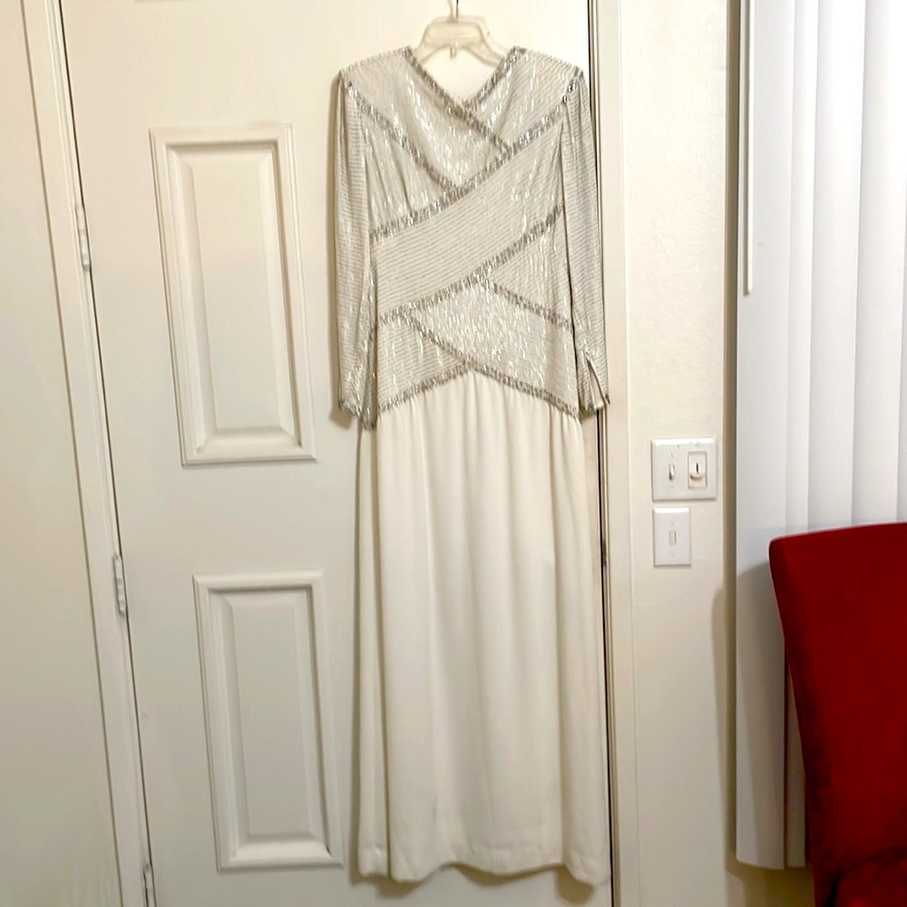 Vintage 60’s Victoria Royal Beaded Silk Crepe Maxi Dress Sz 6